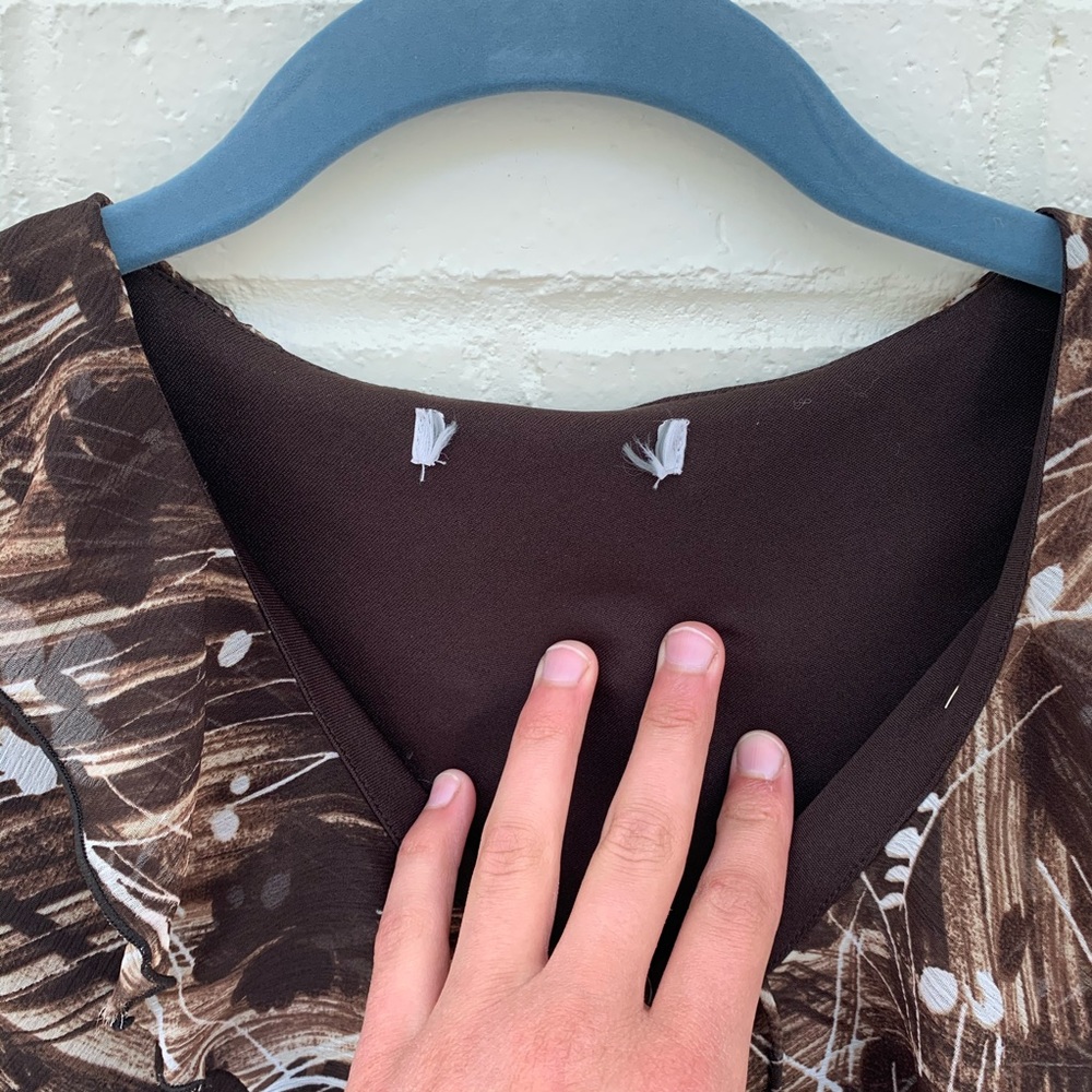 Floral Brown Ruffle Patterned Blouse - Picture 6 of 7
